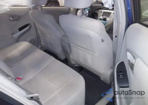 2015 Toyota Prius Three из США, поврежденный, VIN JTDKN3DU7F1902527